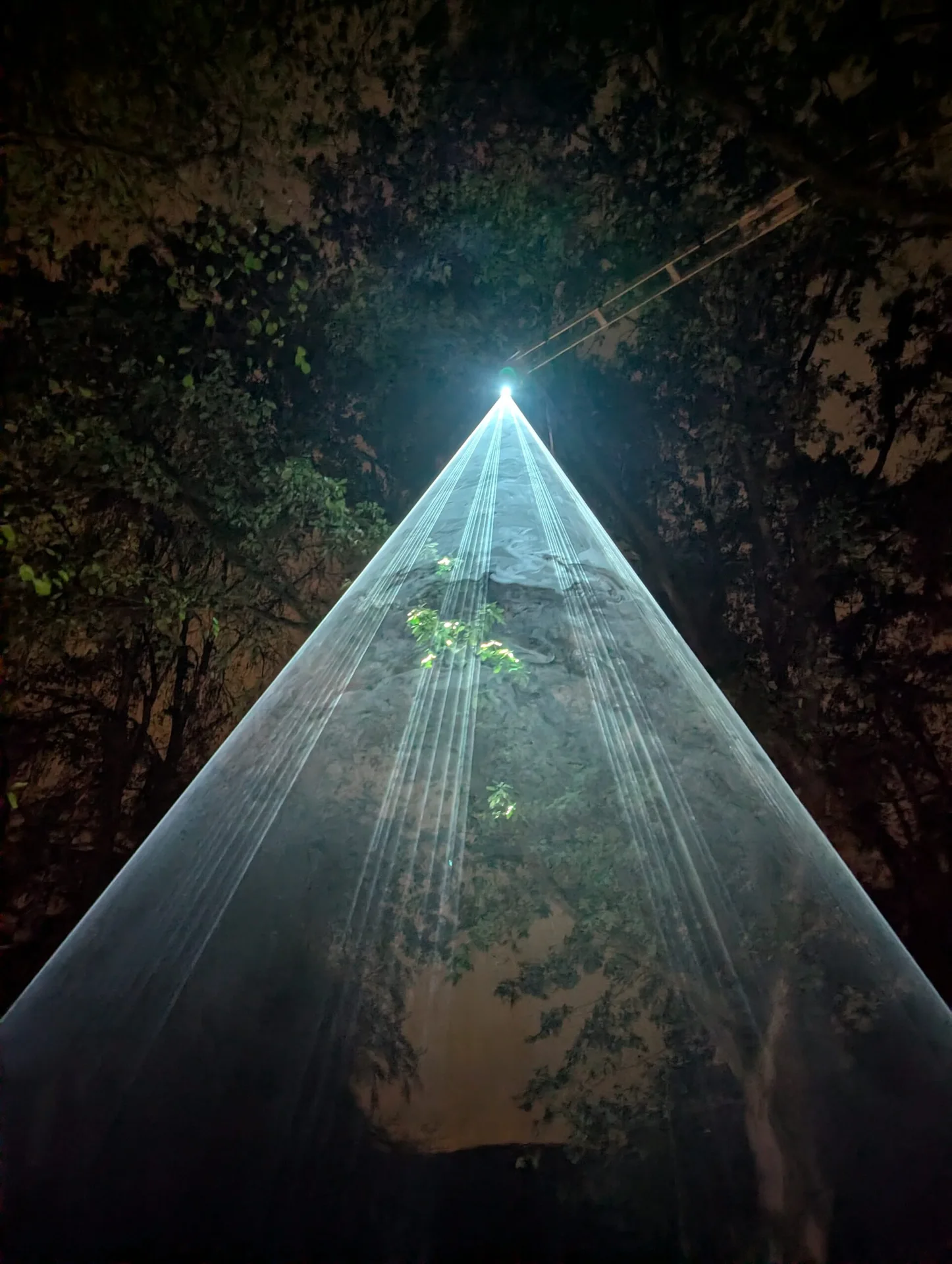 Petit Camping - Création laser & tipi lumineux - 1